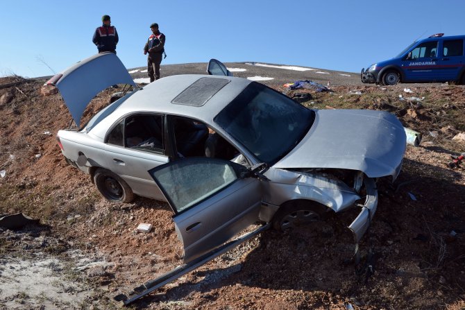 Kayseri'de Otomobil Kayalara Çarptı: 2 Ölü, 2 Yaralı