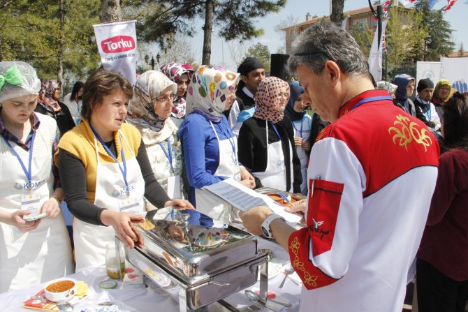 Konya'da Selçuklu Yemekleri Yarıştı