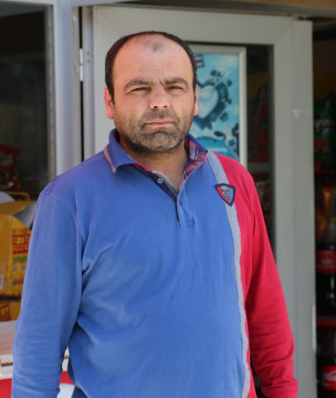 Marketten Hırsızlık Güvenlik Kameralarınca Görüntülendi