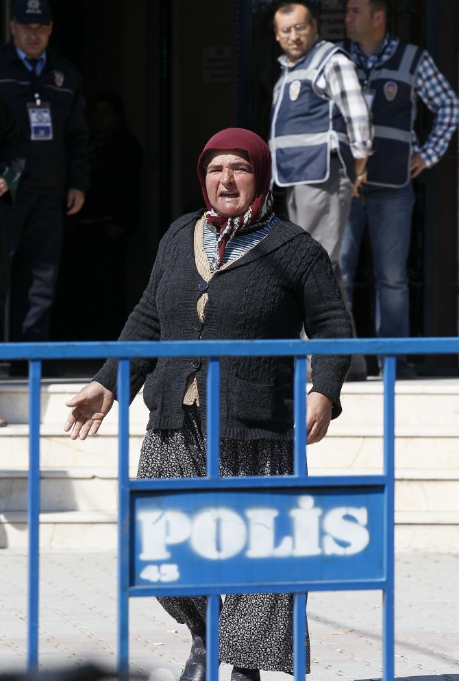 Derleme - Gün İçinde Geçilen "Soma'daki Maden Faciası Davası" İle İlgili Haberlerimizi Derleyerek Yayımlıyoruz. saygılarımızla Aa