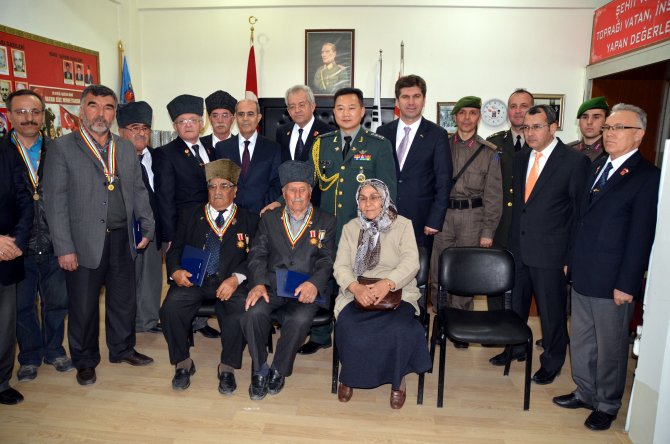 "Türk Askerinin Kore'de Kahramanca Savaştığını İyi Biliyoruz"