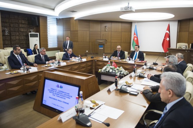 Çalışma Ve Sosyal Güvenlik Bakanı Çelik'e Ziyaret