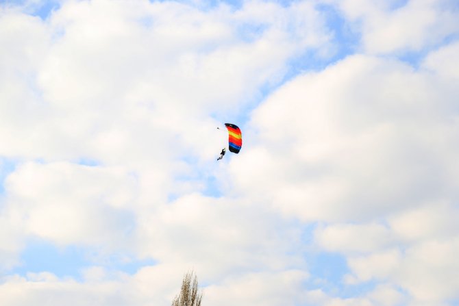 Uçan Balondan Paraşüt Atlayışı