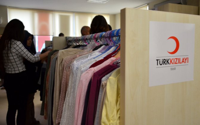 Üniversite Öğrencilerinin Yüzü "Uni Butik"le Gülüyor