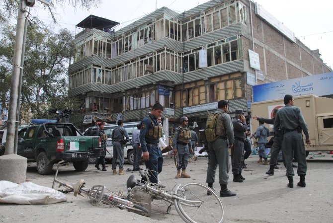 Afganistan'da İntihar Saldırısında 22 Kişi Öldü