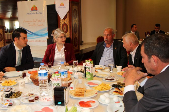 Anadolu Partisi Genel Başkanı Tarhan, Hatay'da: