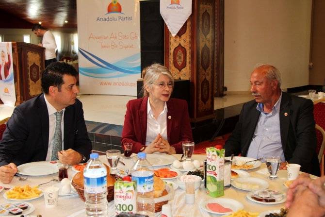 Anadolu Partisi Genel Başkanı Tarhan, Hatay'da: