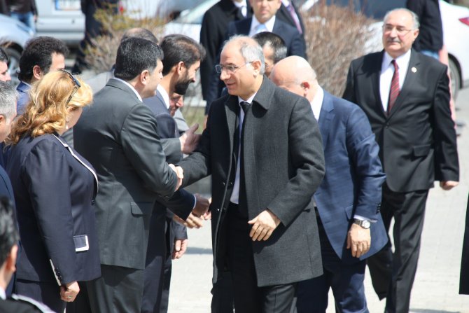 Eski İçişleri Bakanı Ala, Muhtarlarla Bir Araya Geldi