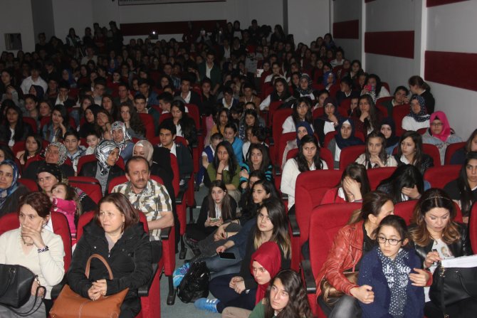 Gölbaşı'nda "Liseler Arası Ses Yarışması" Düzenlendi