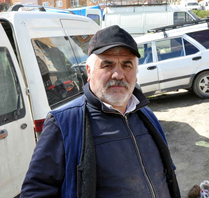 Kırıkkale'de Kurulan Bit Pazarına Yoğun İlgi