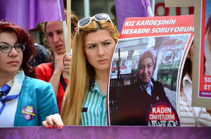 Manisa'da, Kadın Cinayetleri Protesto Edildi