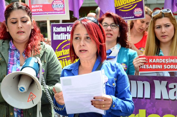 Manisa'da, Kadın Cinayetleri Protesto Edildi