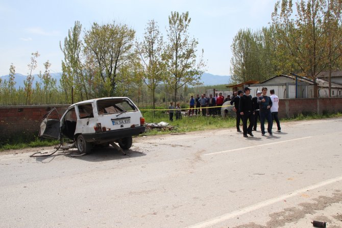 Sakarya'da Trafik Kazası: 1 Ölü, 2 Yaralı