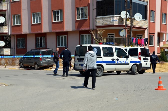 Seyir Halindeki Otomobil Kurşunlandı: 1 Ölü 3 Yaralı