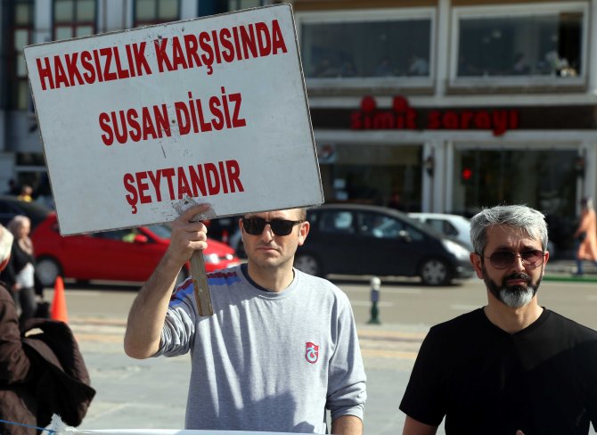 "Temiz Futbol" İçin 128 Haftadır "Sessiz" Eylem Yapıyorlar