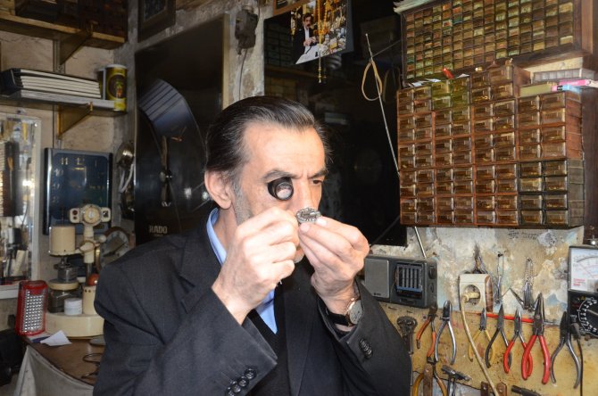 Üç Kuşaktır Saat Tamir Ediyorlar