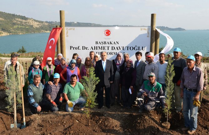 Adana'da Başbakan Davutoğlu Adına Hatıra Ormanı Oluşturuldu