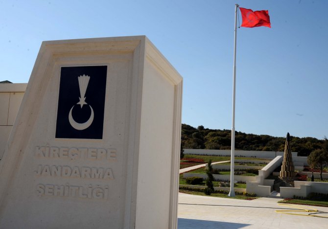 Çanakkale'de Destan Yazan Jandarmaların Şehitliği Yenilendi