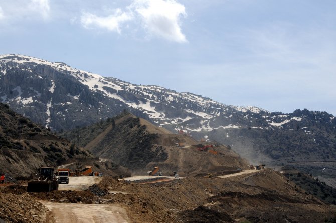 Bölgeleri Birbirine Bağlayan Tüneller Açılıyor