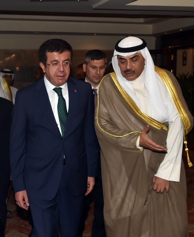 Ekonomi Bakanı Nihat Zeybekci Kuveyt'te