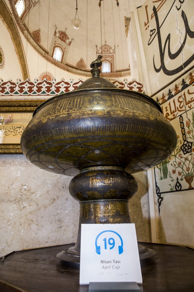 Mevlana Müzesi'nin Şifa Kabı "Nisan Tası"