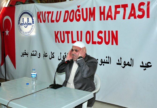 Suriyeliler "Kutlu Doğum" Sevincine Ortak Oldu