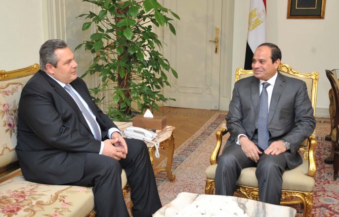 Yunanistan Savunma Bakanı Kammenos, Mısır'da