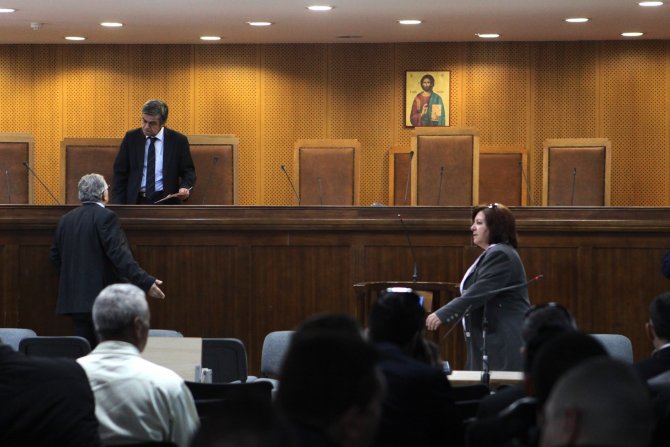 Yunanistan'da "Altın Şafak" Üyelerinin Yargılanması