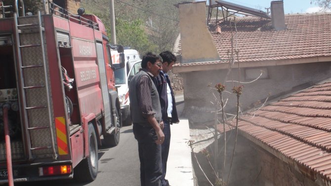 Aksaray’da Ev Yangını