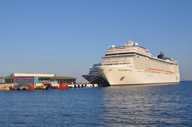 Anzakların Torunları Kuşadası'nda