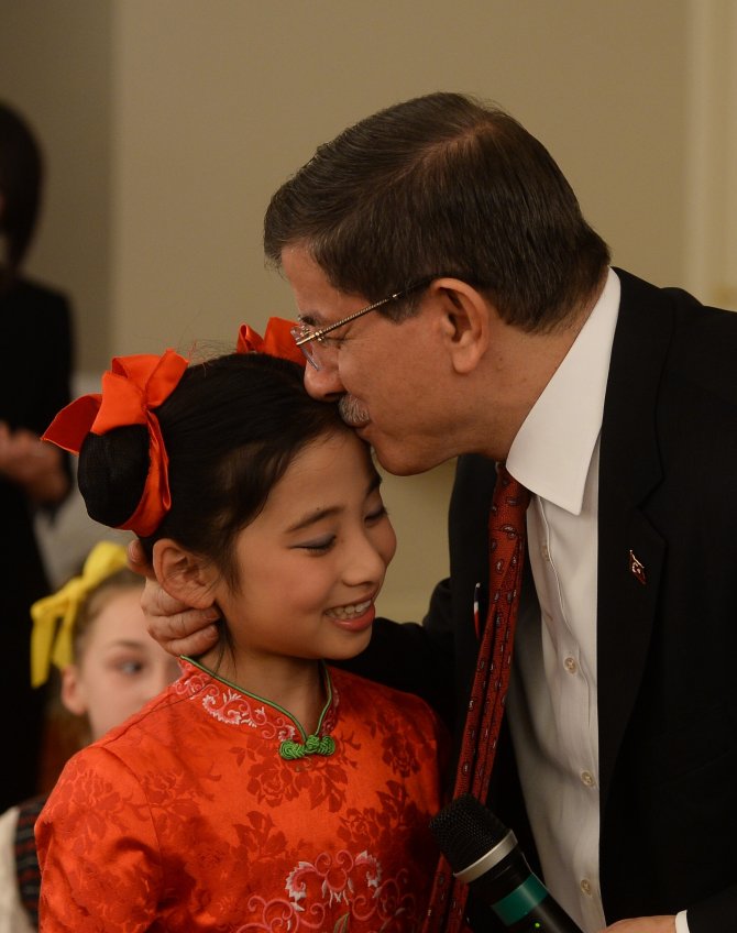 Davutoğlu, Trt Uluslararası Çocuk Şenliği'ne Katılanları Kabul Etti