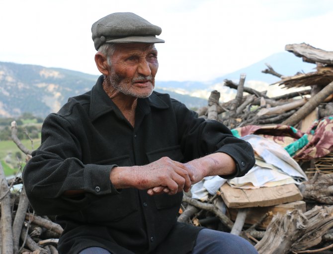 Denizli'de Yaşlı Çift Gasbedildi