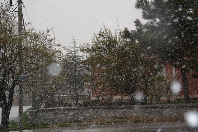 Elmadağ'a Kar Yağdı