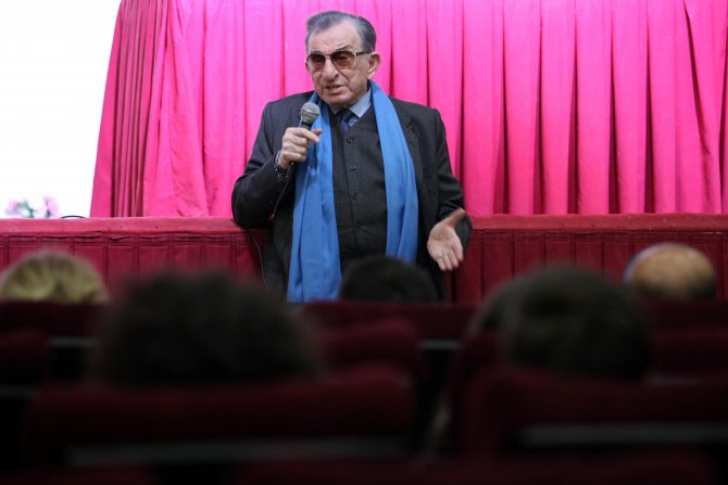 "Hayatım Lüküs Hayat İle Geçti"