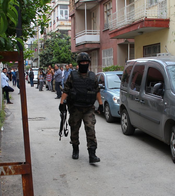 Karısını Bıçaklayan Şüpheliye Polis Operasyonu