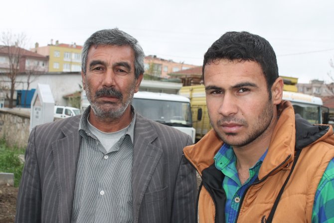 Kobani'ye Dönerken Cenazelerini De Götürüyorlar