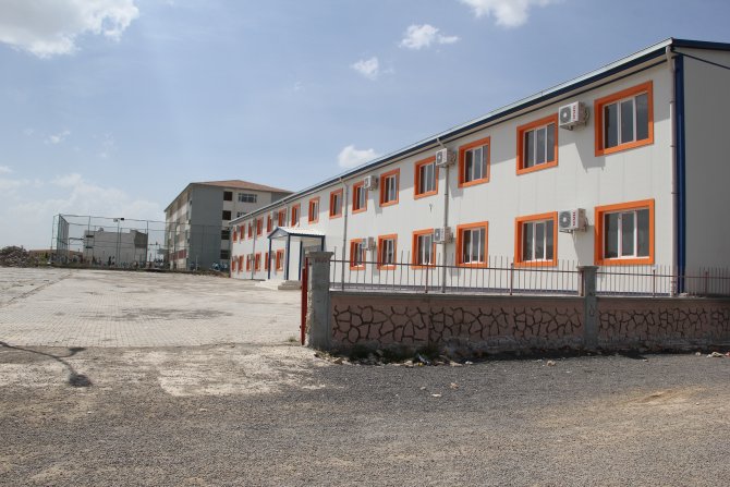 Unıcef Suriyeli Öğrenciler İçin Okul Yaptırdı