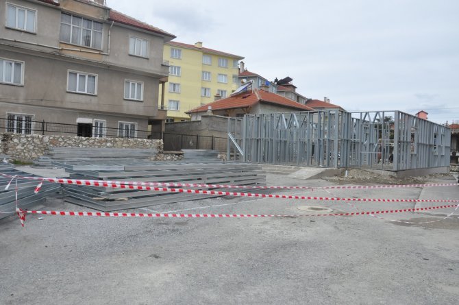 Çocuklar Gülsün Diye Derneği'nden Akşehir'e Anaokulu