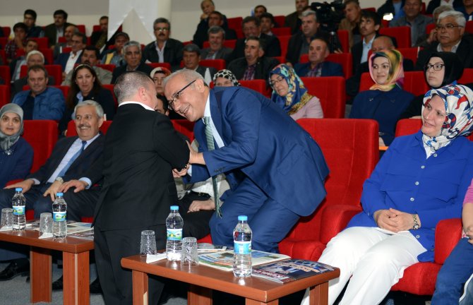 Eski Ulaştırma Denizcilik Ve Haberleşme Bakanı Elvan: