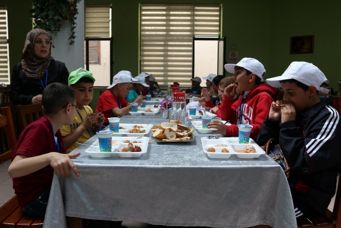 İhh'dan "Yetim Dayanışma Günleri"