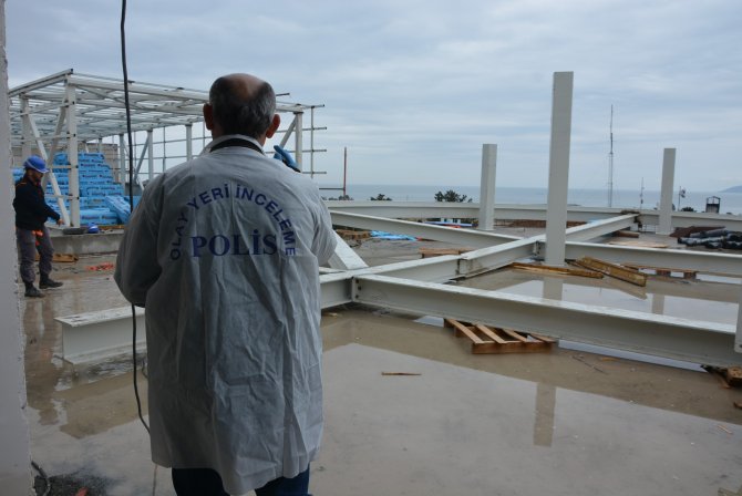 İnşaatta İşçilerin Üzerine Demir Tabla Düştü: 1 Ölü, 1 Yaralı