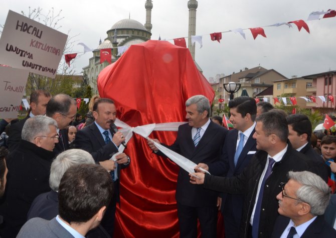 Kocaeli'de "Hocalı Şehitleri Anıtı" Açıldı