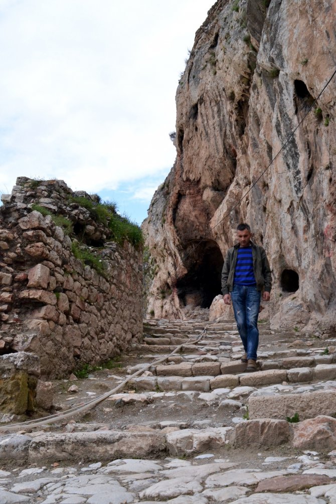 Kont Drakula'nın Hapsedildiği Kaledeki Gizli Geçit Turizme Kazandırılacak