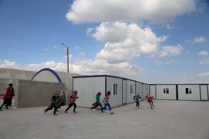 Suriyeli Öğretmenler, Ek Sınıf İçin Konteyner İstiyor