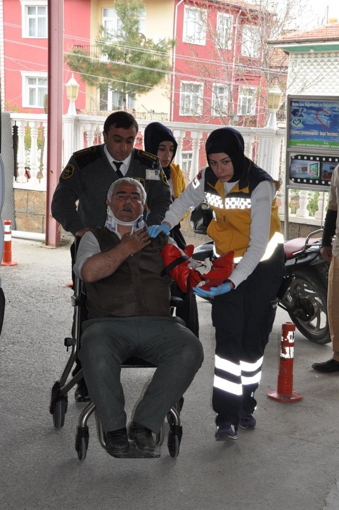 Yozgat’ta Trafik Kazası: 2 Yaralı