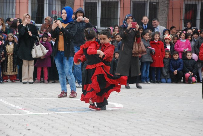 23 Nisan Ulusal Egemenlik Ve Çocuk Bayramı