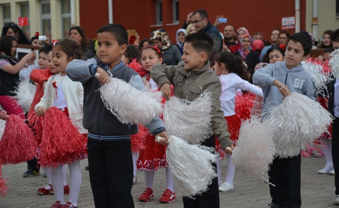 23 Nisan Ulusal Egemenlik Ve Çocuk Bayramı