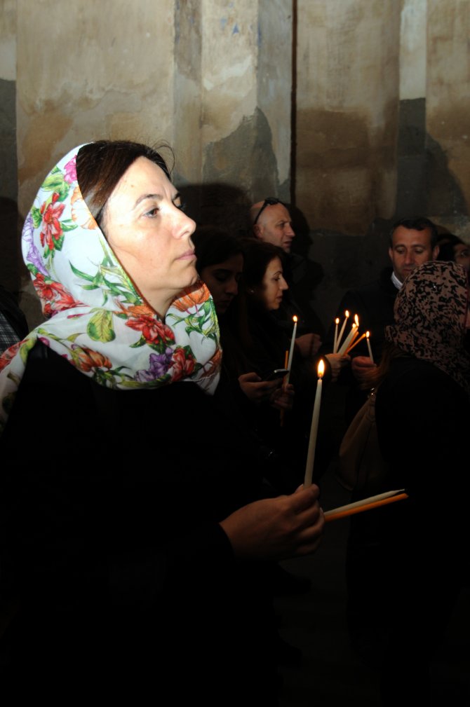 Ermeniler, Akdamar Kilisesi'nde "Barış Ve Huzur" İçin Dua Etti