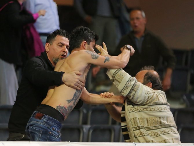 Voleybolda Derbi Öncesi Olay