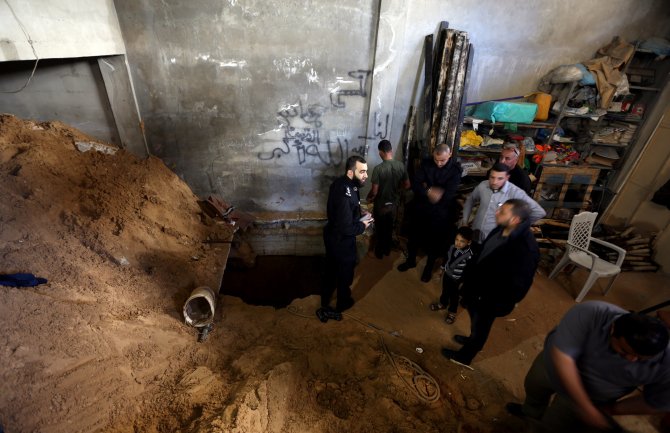 Gazze'de "Patlamamış Bombalar" Üstünde Yaşıyorlar